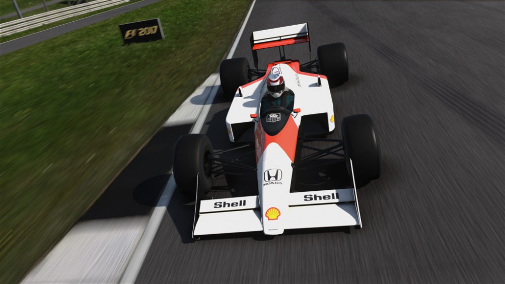 download f1 racer for mercedes 2016 for free